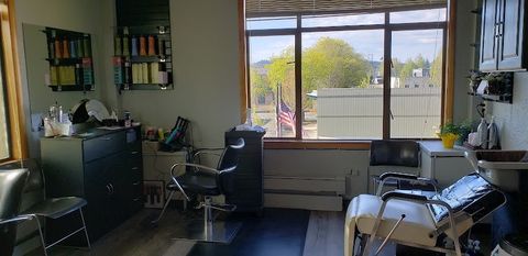 HNE Salon, beauty salon in Coos Bay, OR